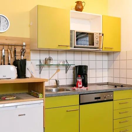 Fahrland By Interhome 치노비츠