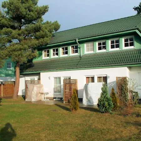 Fahrland By Interhome * 치노비츠